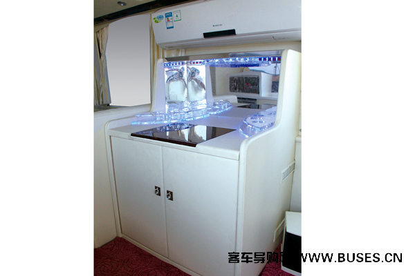 宇通ZK5180XSW2商务车