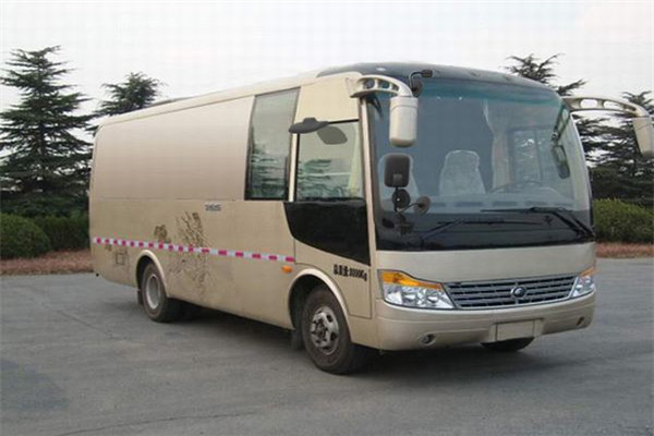宇通ZK5080XXY4厢式运输车(柴油国四2-6座)