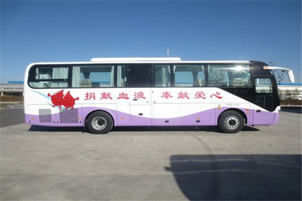 宇通ZK5126XYL4医疗车(柴油国四2-15座)