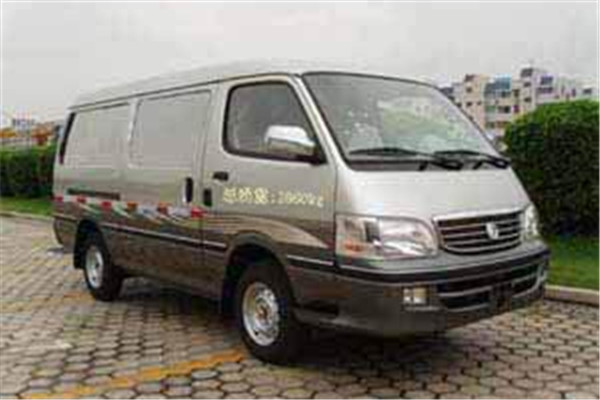 金旅XML5032XXY18厢式运输车