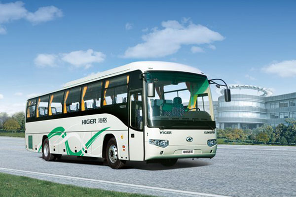 金龙KLQ6129TAE4客车(柴油国四24-67座)