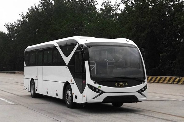 青年JNP6103LBEVAZ客车(纯电动24-44座)