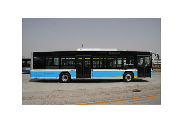 福田欧辉BJ6123EVCA-17城市客车(纯电动10-45座)