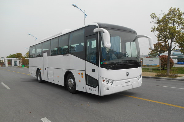 亚星YBL6117HBEV3客车