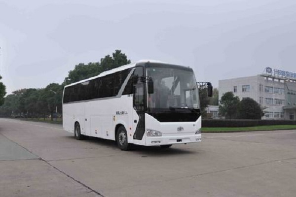 一汽CA6115LRD80客车(柴油国四24-51座)