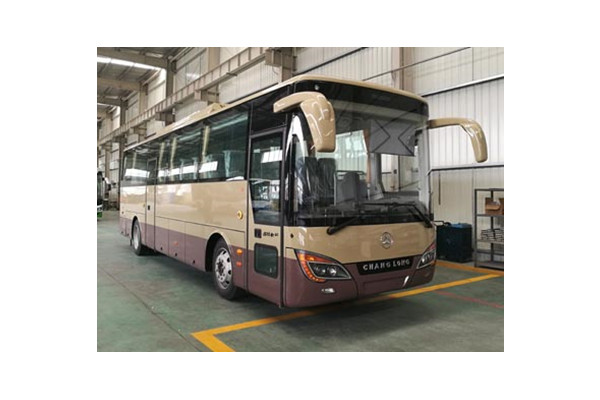 常隆YS6100BEV客车