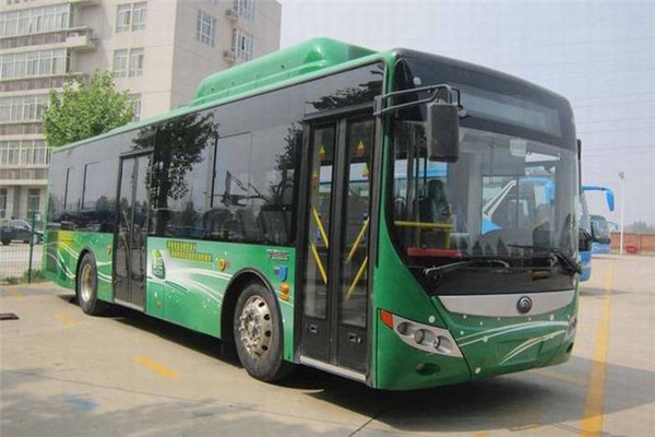 宇通ZK6105CHEVNPG29插电式公交车(天然气/电混合动力国五10-36座)