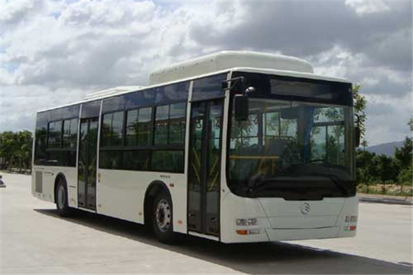 金旅XML6125JHEVG5CN3公交车(天然气/电混合动力国五10-40座)