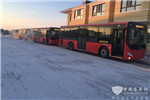 新年迎来“中国红”，俄罗斯喜迎中通公交车