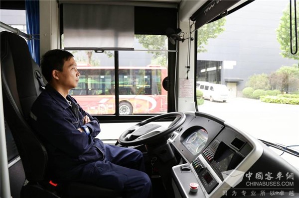 中国首例！宇通纯电动自动驾驶客车进行常态化示范运行
