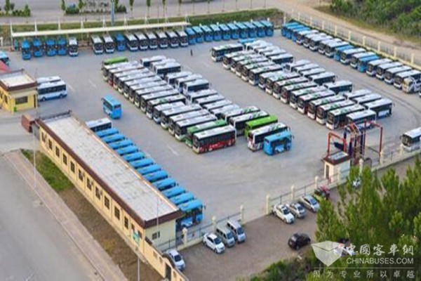 山东菏泽：节能减排 菏泽市公交公司更新800余部新能源车辆