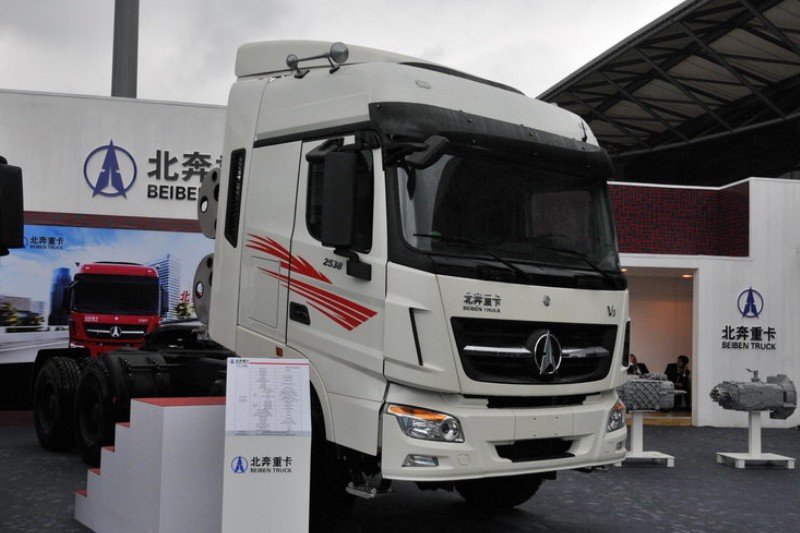 北奔 V3重卡 380马力 6X4 天然气 国五牵引车(ND4250B38J7Z00)