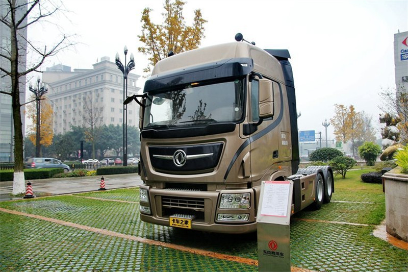 东风商用车 天龙旗舰重卡 480马力 6X4 国四牵引车(高配)(DFH4250C)