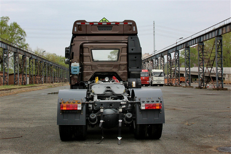 一汽解放 J6P重卡 复合型 420马力 6X4 国四牵引车(CA4250P66K24T1A2E4)