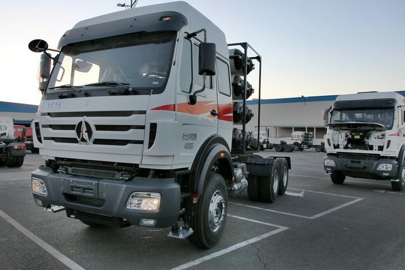 北奔 NG80重卡 380马力 6X4 国五CNG牵引车(ND4250B38J6Z00)