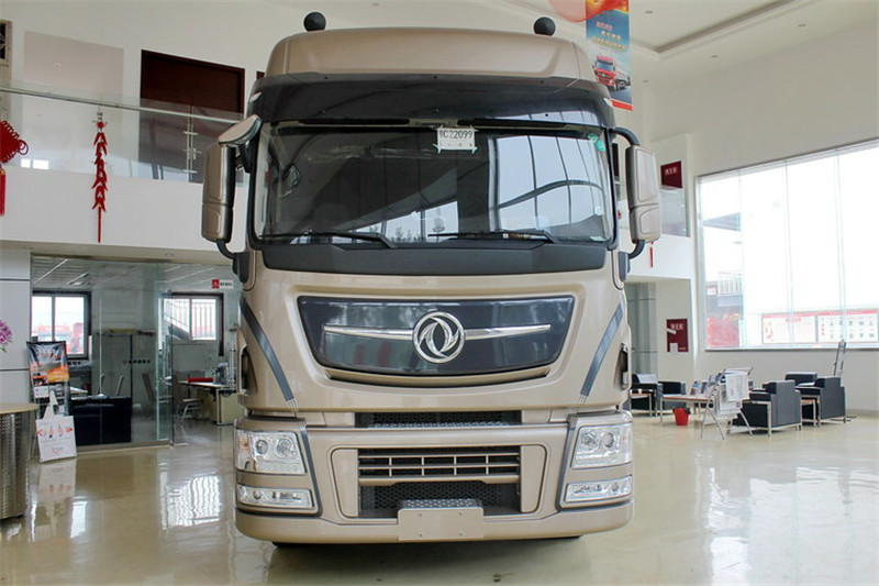 东风商用车 天龙旗舰重卡 480马力 6X4 国四牵引车(DFH4250C)