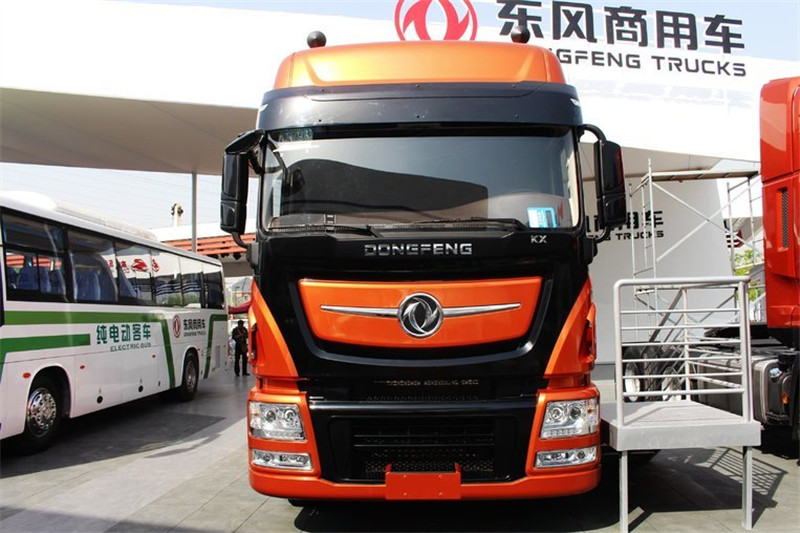 东风商用车 天龙旗舰重卡 480马力 4X2 国五牵引车(DFH4180C80)