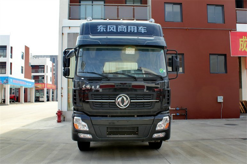 东风商用车 天龙重卡 350马力 6X4 国四危化品运输牵引车(DFL4251A16)