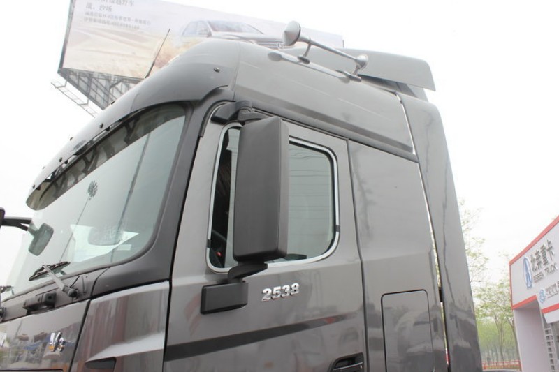 北奔 V3重卡 400马力 6X4 国四牵引车(ND42509B32J7)