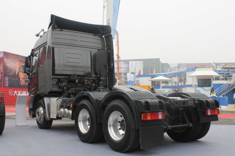 北奔 V3重卡 400马力 6X4 国四牵引车(ND42509B32J7)