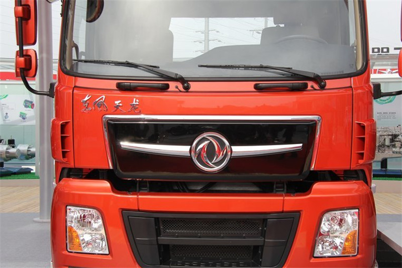 东风商用车 天龙准重卡 315马力 6X2 国四牵引车(DFL4250A3)