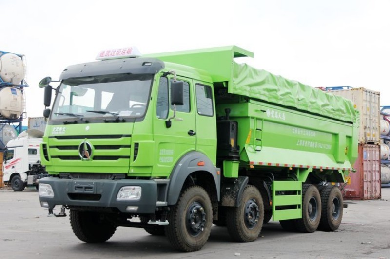 北奔 NG80B重卡 336马力 8X4 6.4米 国四新型环保渣土车(ND33103D28J)