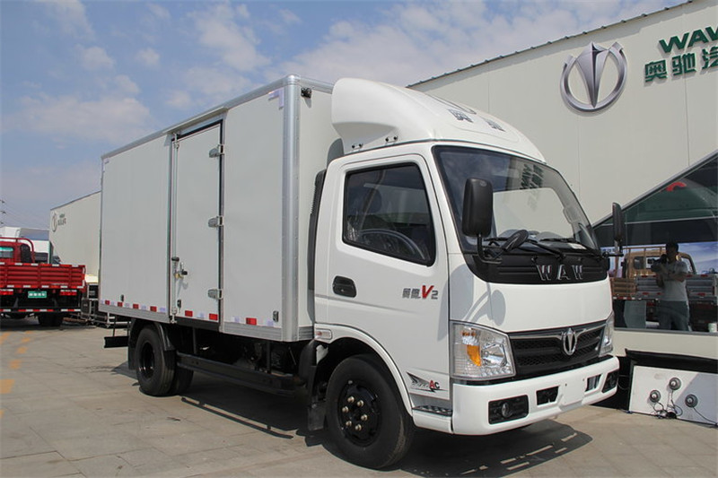 奥驰 V3系列 102马力 4X2 4.2米 国四单排厢式轻卡(FD5045XXYW63K)