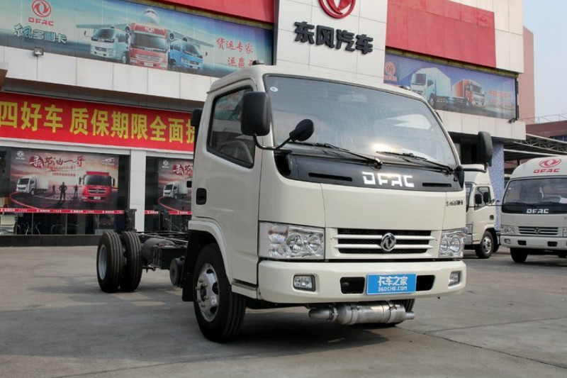 东风 多利卡D6 115马力 4X2 3300轴距 国四 单排危化品运输车底盘