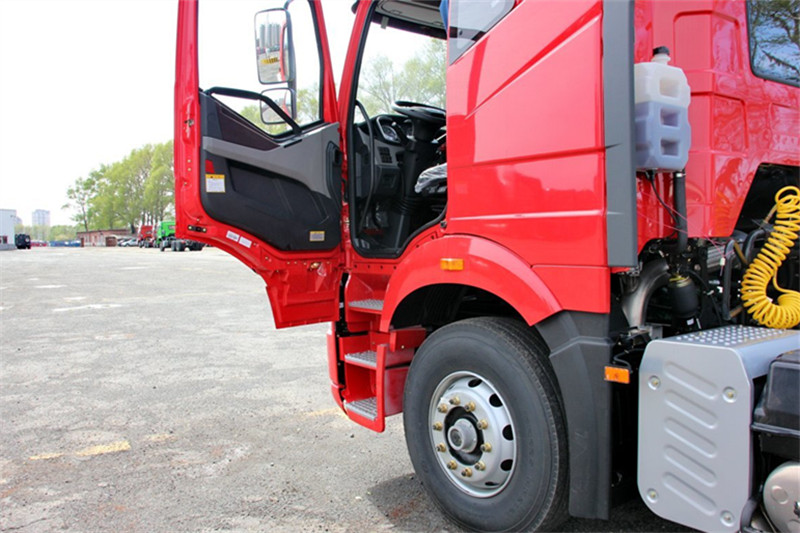 一汽解放 J6P重卡 标载型 350马力 6X2 国五天然气牵引车(CA4250P63T3E24M5)