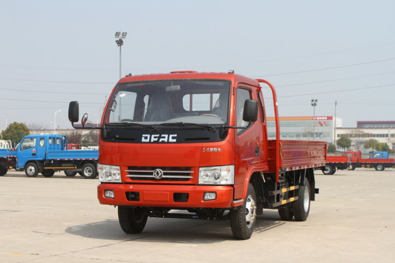 东风 多利卡D6 68马力 3.8米 国四 单排厢式轻卡(DFA5041XXY30D4AC)