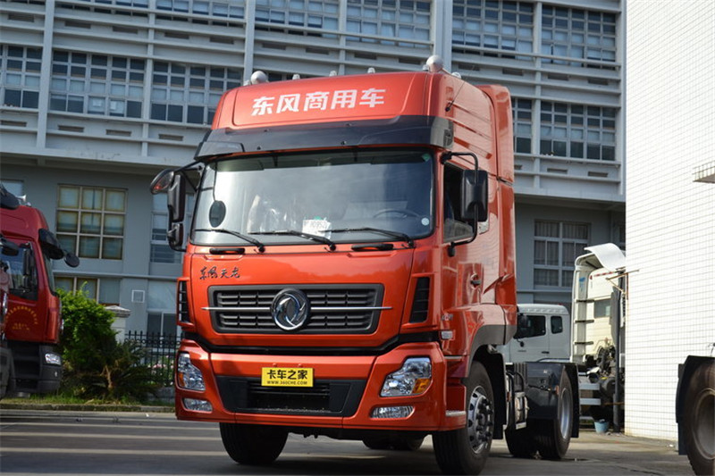 东风商用车 新天龙重卡 350马力 4X2 国四牵引车(DFL4181A8)