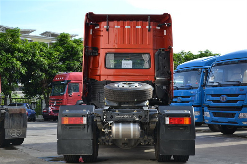 东风商用车 新天龙重卡 350马力 4X2 国四牵引车(DFL4181A8)