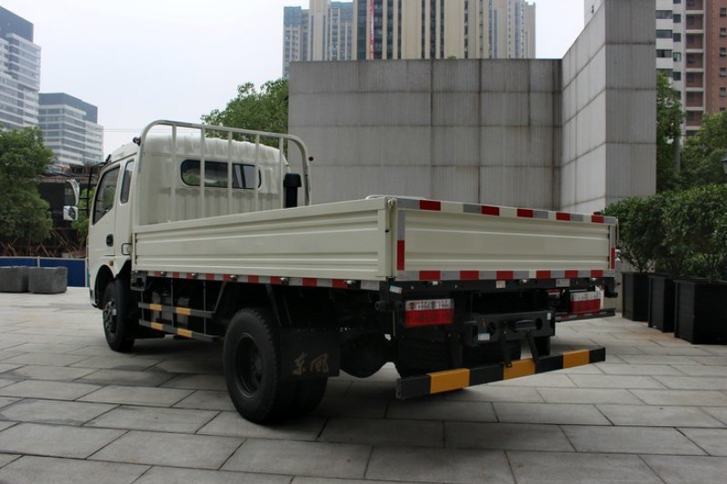  东风 多利卡D6 115马力 3.8米 国四 排半栏板轻卡(DFA1041L20D5)