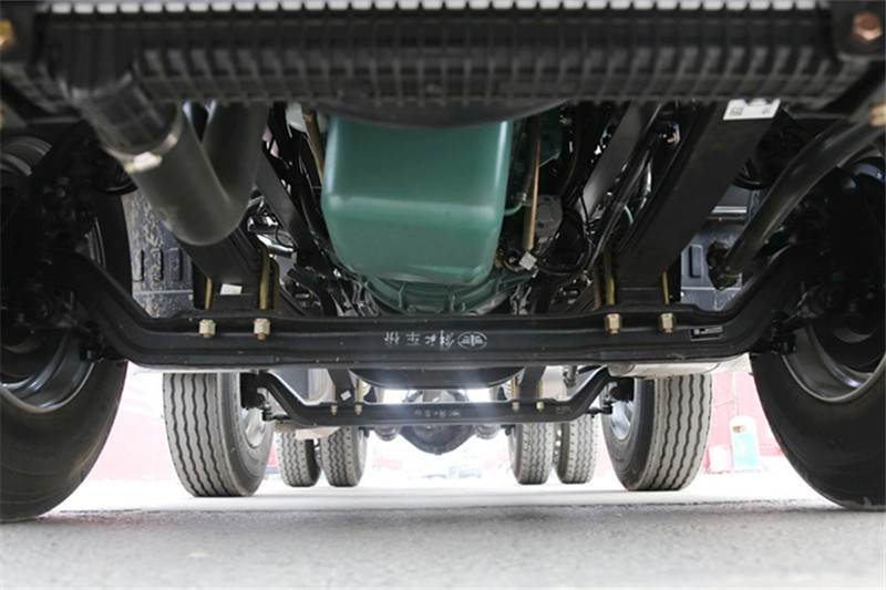 一汽解放 J6M重卡 350马力 6X4 国四牵引车(CA4250P66K24T1A1HE4)