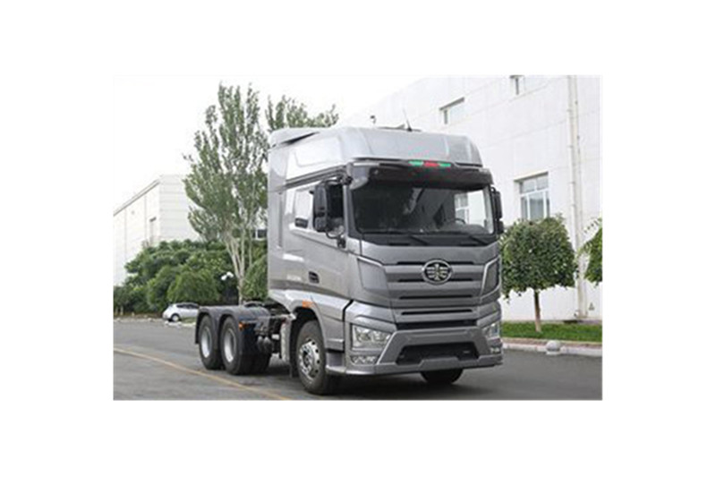 一汽解放 J7重卡 500马力 6X4 国五牵引车(CA4250P77K25T1E5)