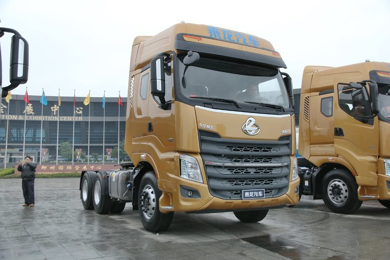 东风柳汽 乘龙H7重卡 430马力 6X4 国五牵引车(LZ4251M7DB)