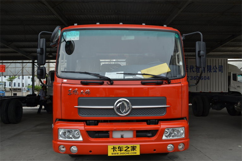 东风商用车 天锦中卡 140马力 4X2 6.1米 国四载货车(底盘)(DFL1080B7)