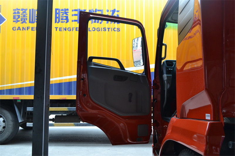 东风商用车 天锦中卡 140马力 4X2 6.1米 国四载货车(底盘)(DFL1080B7)