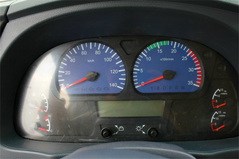 东风商用车 天锦中卡 160马力 4X2 5000轴距 6.8米 国四载货车底盘(DFL1160BX18)