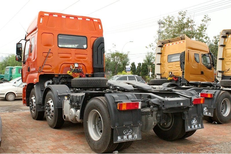 东风柳汽 乘龙M5重卡 336马力 6X2 国四牵引车(LZ4240QCAA)