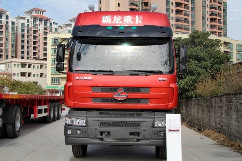 东风柳汽 乘龙M5重卡 375马力 6X4 LNG 国五牵引车(LZ4250M5DB)