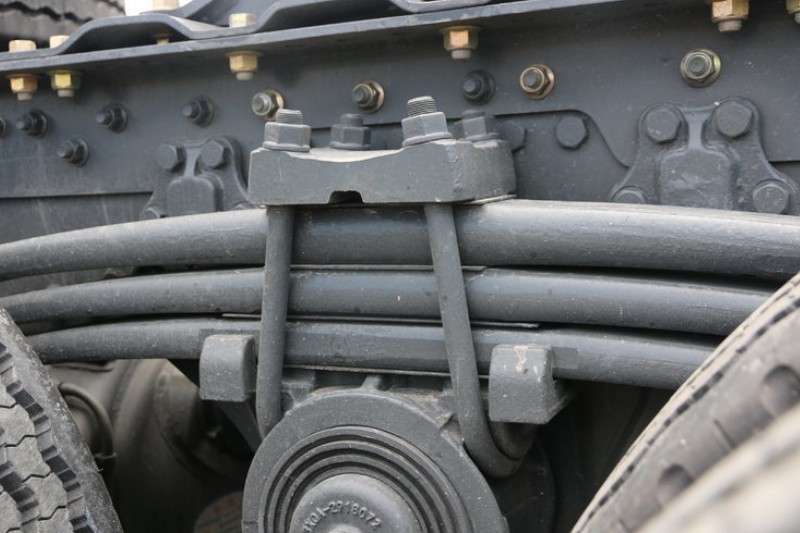 东风柳汽 乘龙T7重卡 430马力 6X4 国四牵引车(LZ4251T7DA)