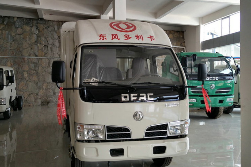 东风 多利卡D5 102马力 3.9米 国四 排半仓栅式轻卡(DFA5041CCYL35D6AC)