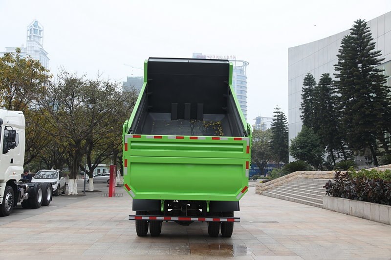 东风柳汽 乘龙 130马力 4.2米 国四自卸车(LZ3121M3AA)