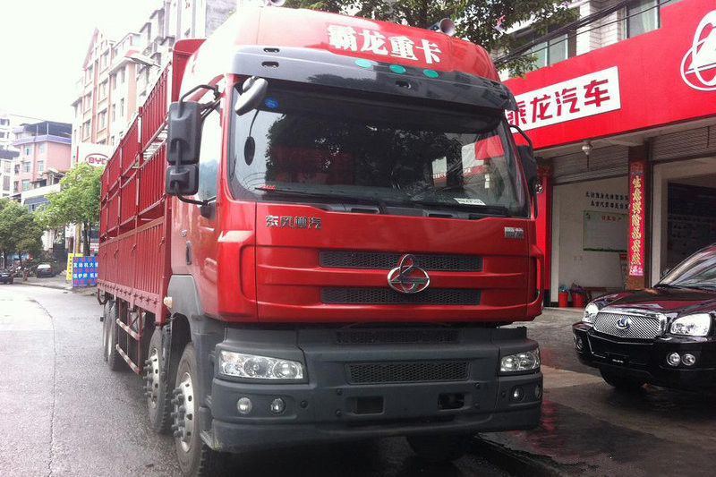 东风柳汽 乘龙M5重卡 320马力 8X4 9.6米 国四排半载货车底盘(LZ1311QELA)