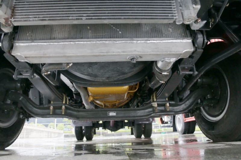东风柳汽 乘龙L3 160马力 4X2 5.2米 国五单排栏板载货车(LZ1090L3AB)
