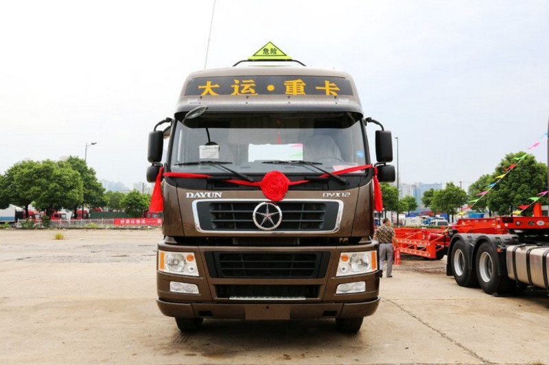 大运 N8H重卡 430马力 6X4 国四牵引车(CGC4250D43CA)