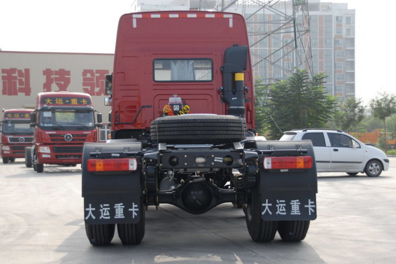 大运 N8重卡 293马力 6X4 纯电动牵引车(CGC4250BEV1GCG2)