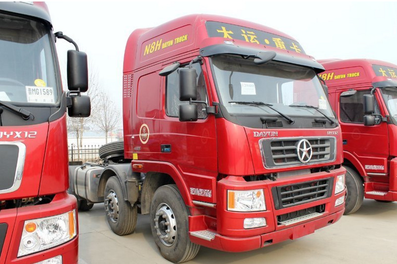大运 N8H重卡 430马力 6X2 国四牵引车(CGC4255D43BA)