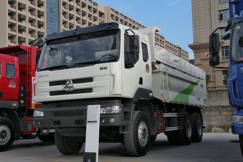 东风柳汽 乘龙M5 385马力 6X4 5.6米 国四自卸车(LZ3252M5DA5)